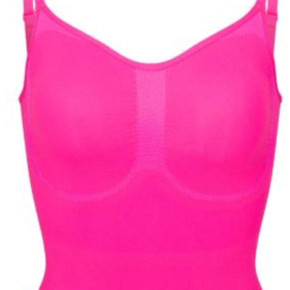 SKIMS SCULPTING BODYSUIT W. SNAPS in Flamingo - Picture 5 of 9